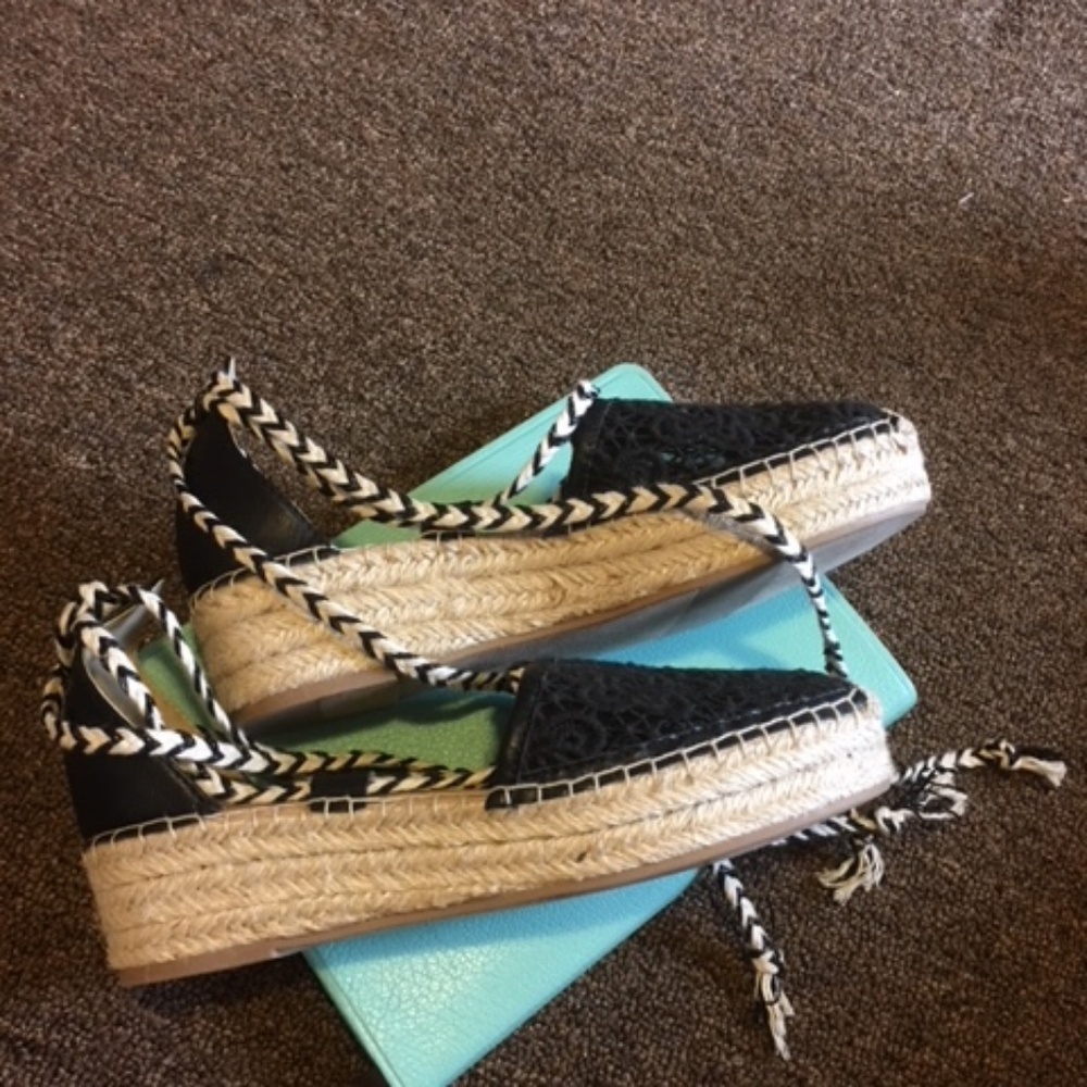 🆕🌸 Designer Espadrilles